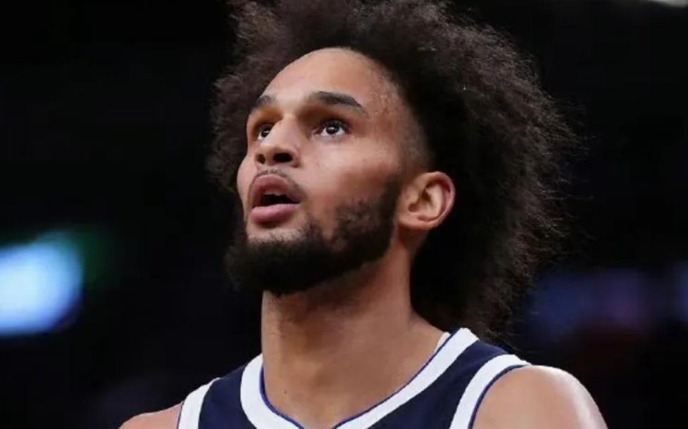 官宣赛季报销！小牛中锋彻底倒下，欧文运气真差