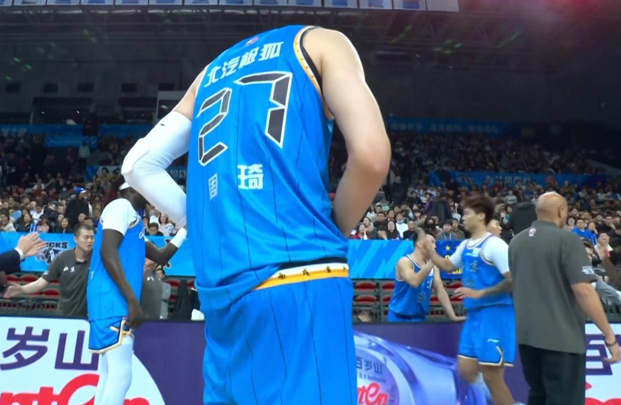 年薪超千万！广东最大对手签下男篮顶级锋线，CBA正式迎来大结局