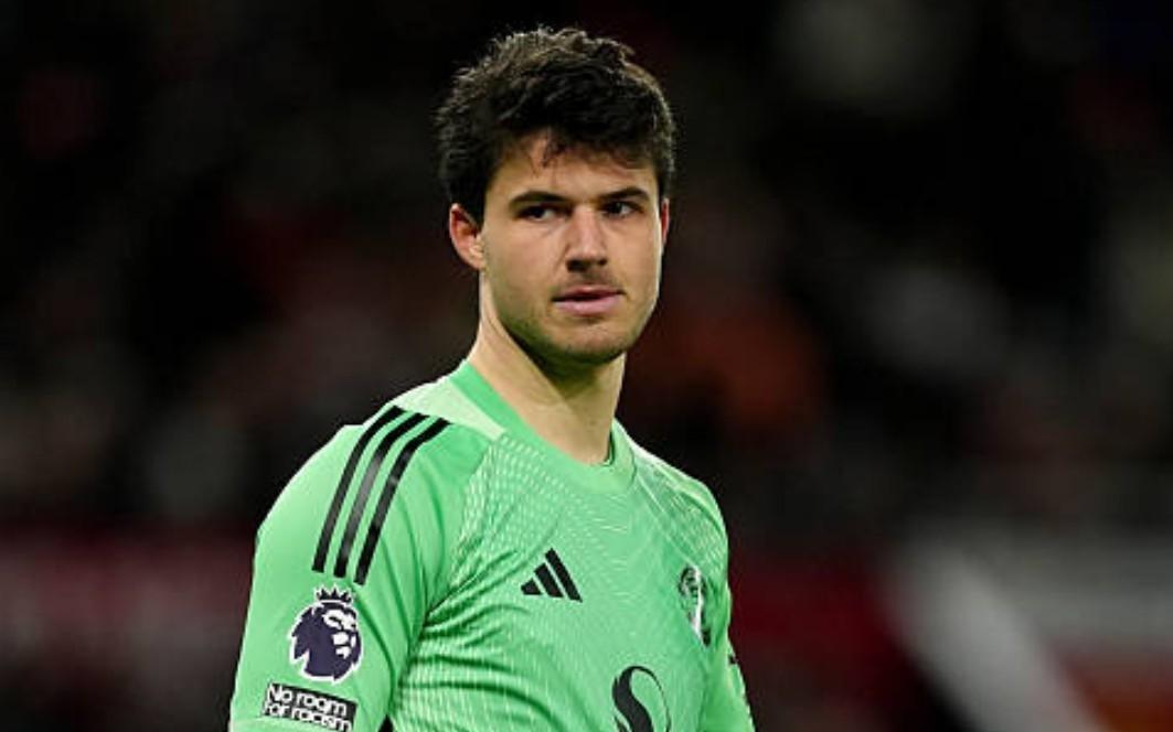 拉门斯加盟曼联后前16场比赛丢23球