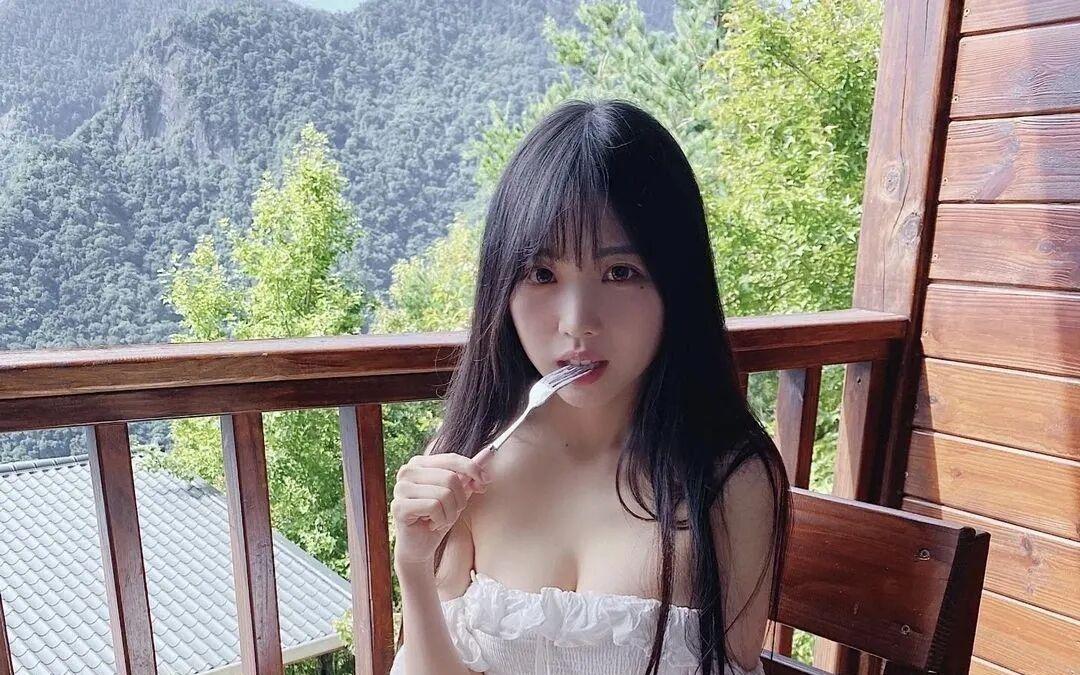 阿杜生气摔水杯，老詹的失误！