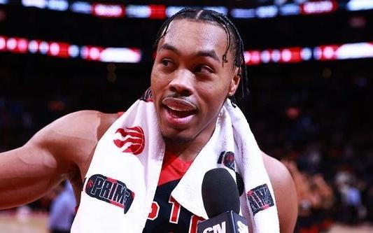 巴恩斯：虽然过去几年一直在输球但球迷们永远为我们欢呼