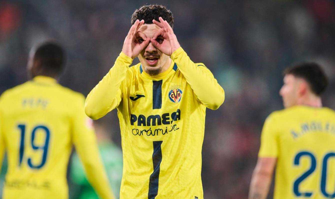 西甲最新积分战报：巴萨8连胜，黄潜升