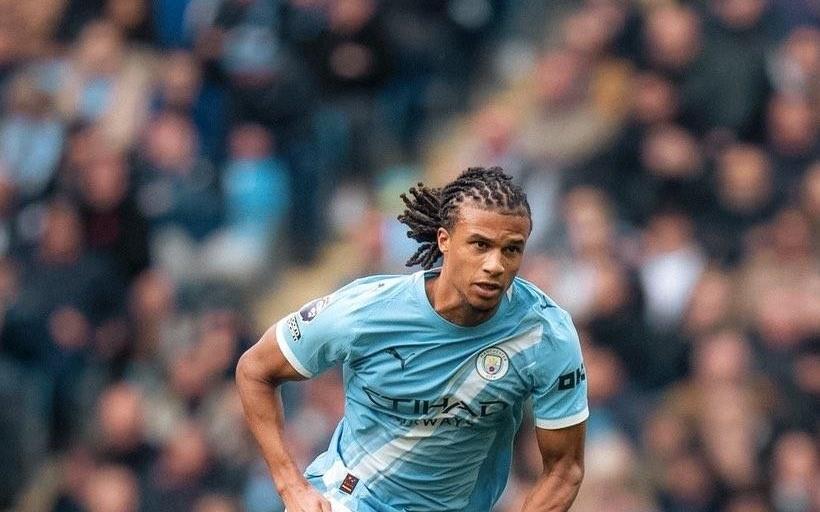 英媒：水晶宫有意明年夏窗引进阿克，曼