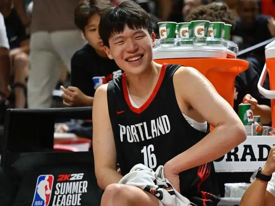 常规赛快结束了，杨瀚森连洛杉矶英文