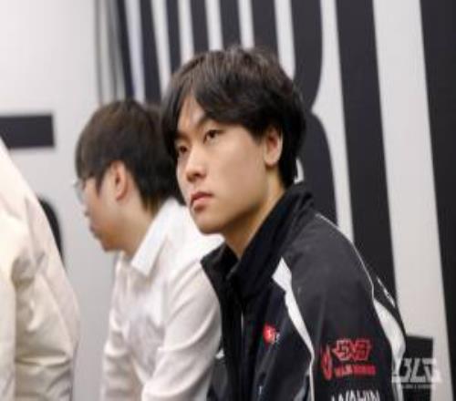 有点尴尬Beichuan成为LPL首位在S赛打出零胜率的选手