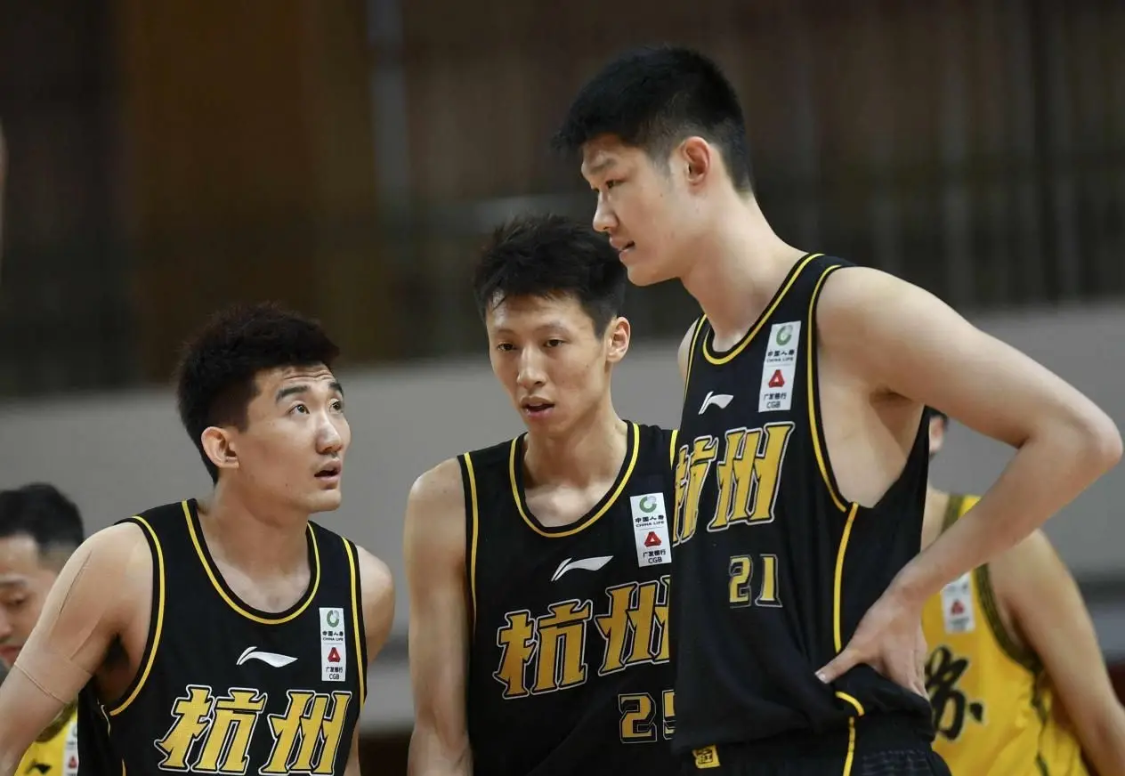 CBA库里回归!热身赛2战均砍全队最高分,找回600万顶薪身手