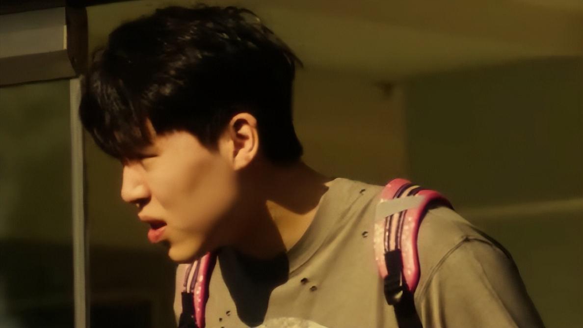 杨瀚森为何离队因为临时主帅要力保自己的饭碗,压力给到了新秀