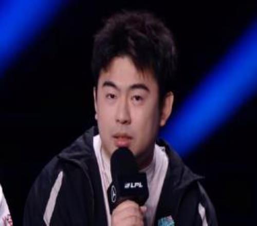点爱笑呢袁玺:明天两队管理层都不会赢了连麦输了一键防护