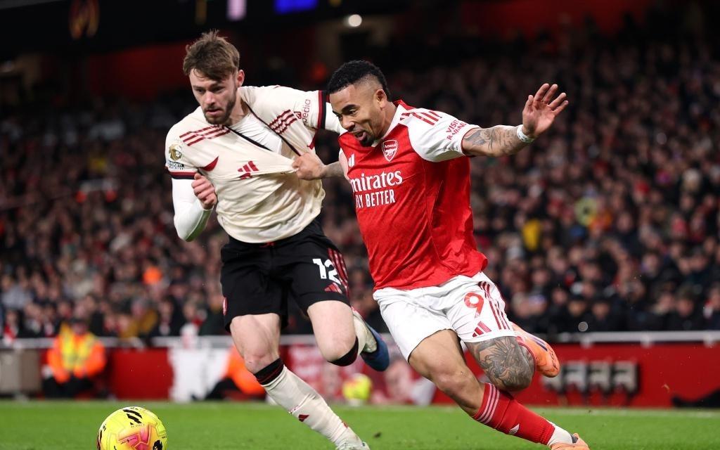 体坛联播阿森纳0比0利物浦，皇马力克马竞晋级西超杯决赛