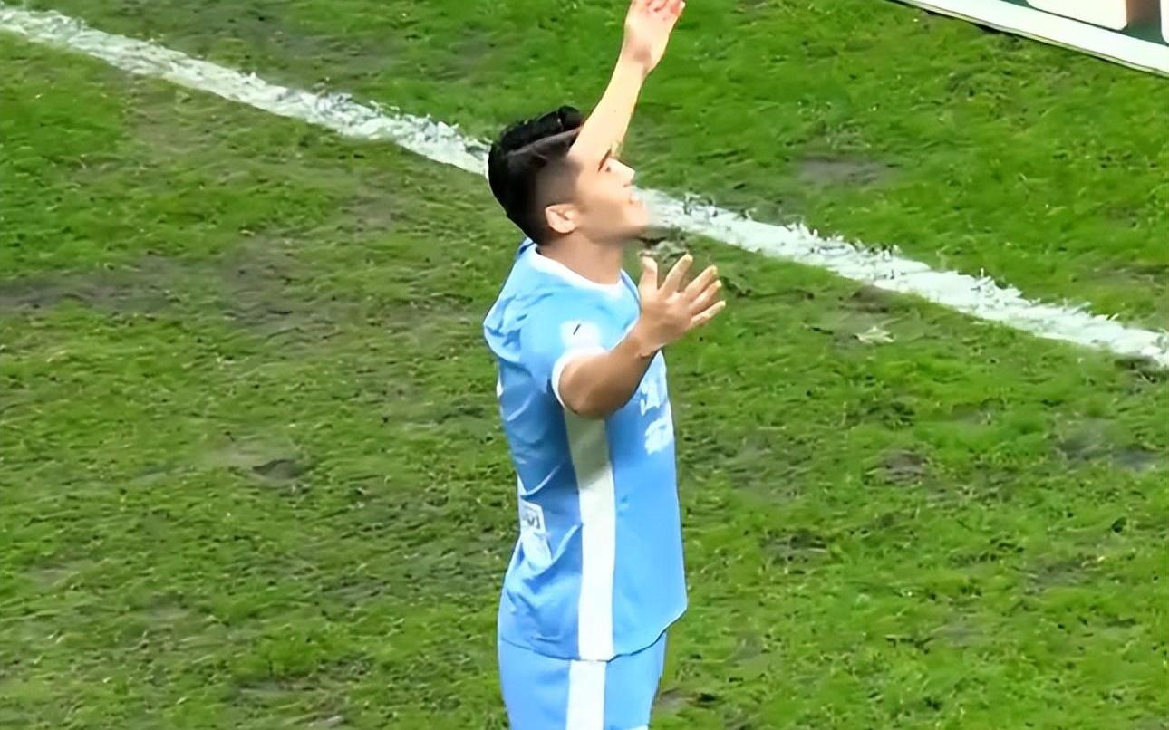 没戏了！成都蓉城12输球，提前退出中超争冠！惹怒河南后果严重