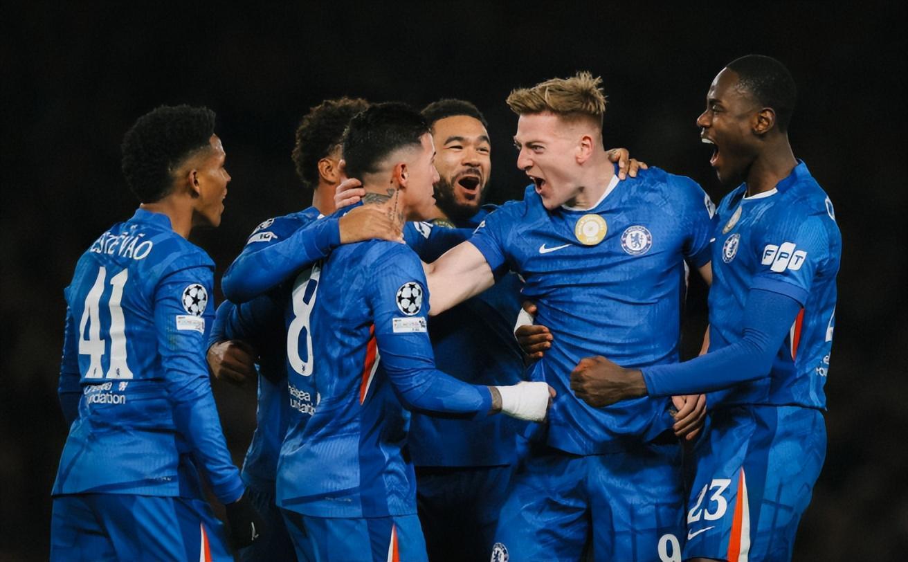 欧冠一夜！亚马尔低迷，巴萨完败切尔西，曼城托大翻车，尤文绝杀