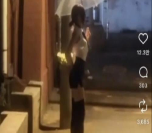 LCK人均二次元Zeka点赞了蕾塞coser的视频