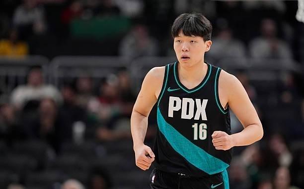 又是折返跑的一天，杨瀚森登场6分钟1