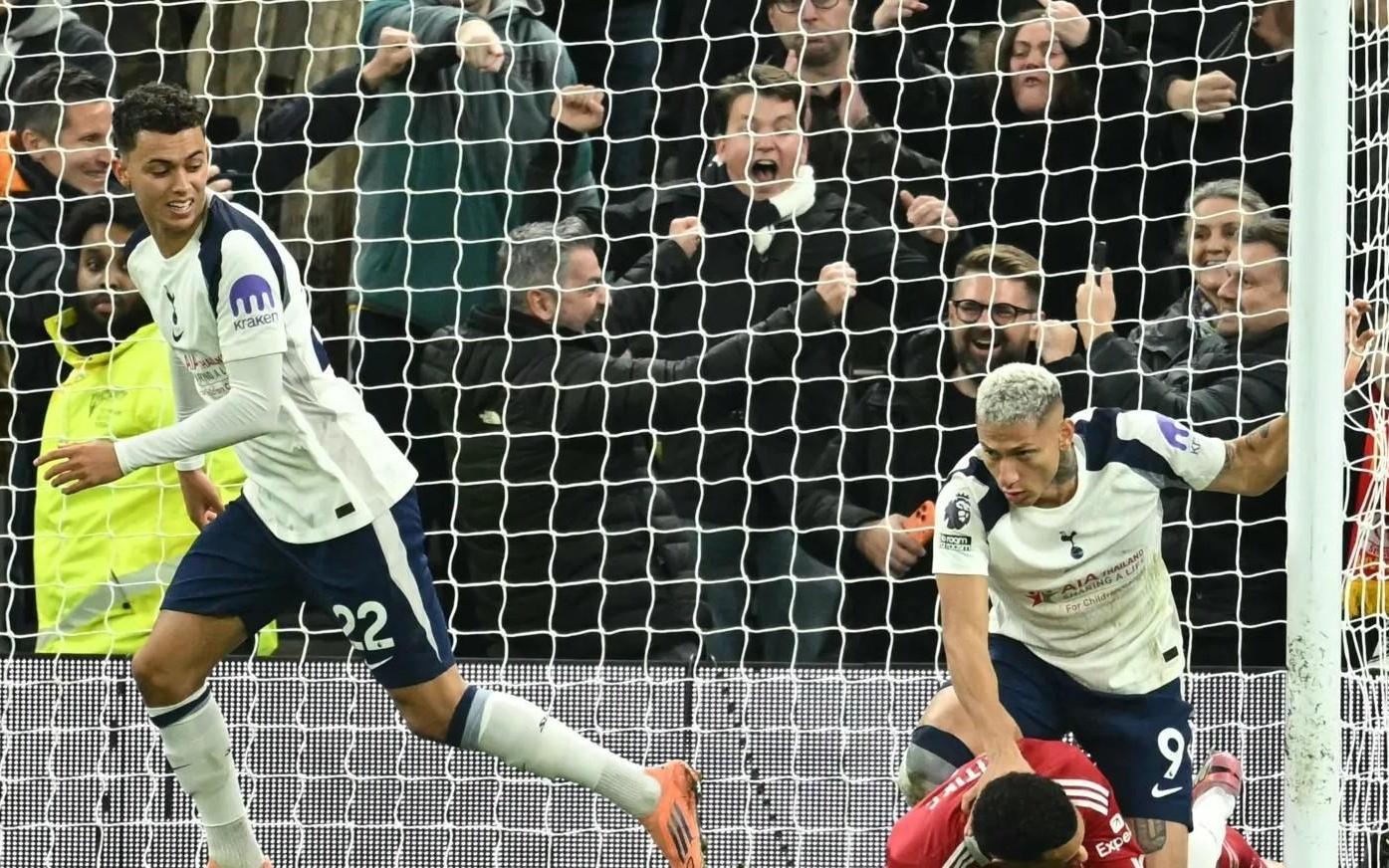 里沙利松锁喉埃基蒂克，斯图里奇：这动作完全没必要