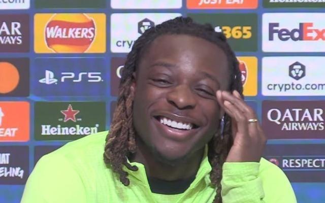 看到枪手输球感觉如何多库：倒也不是开心，我们要专注自己