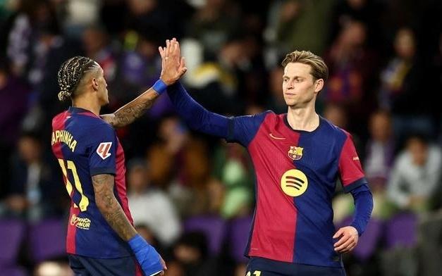 德容：这场比赛观赏性很强，对21获胜感到满意