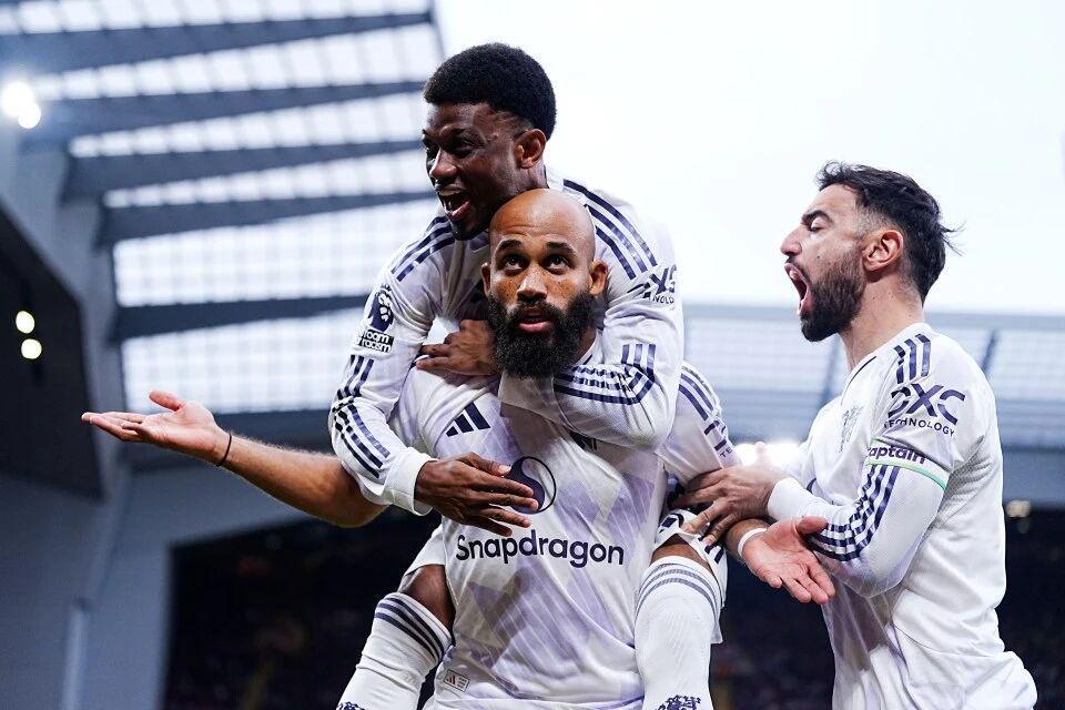 曼联不穿坎通纳纪念球衣战水晶宫，避