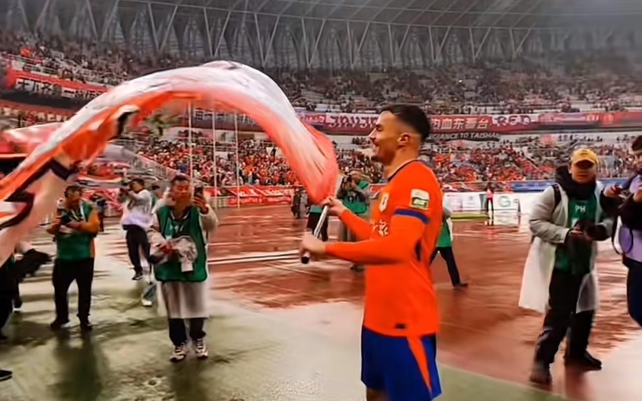 阿尔瓦罗：我还在慢慢进步，个人的体能