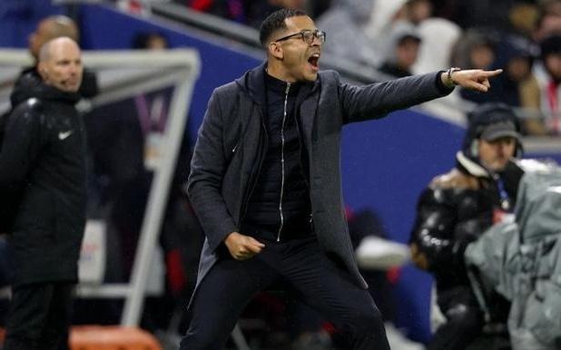 罗塞尼尔上任前10场比赛：英联杯两回