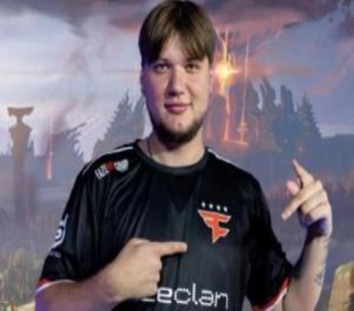 你在干嘛CS2传奇选手S1mple比赛临阵缺席网友查出比赛时间打Dota