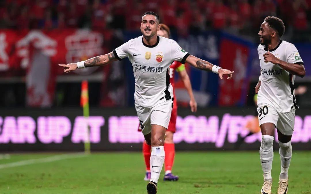 足球报：上海德比在即，海港中超10轮不