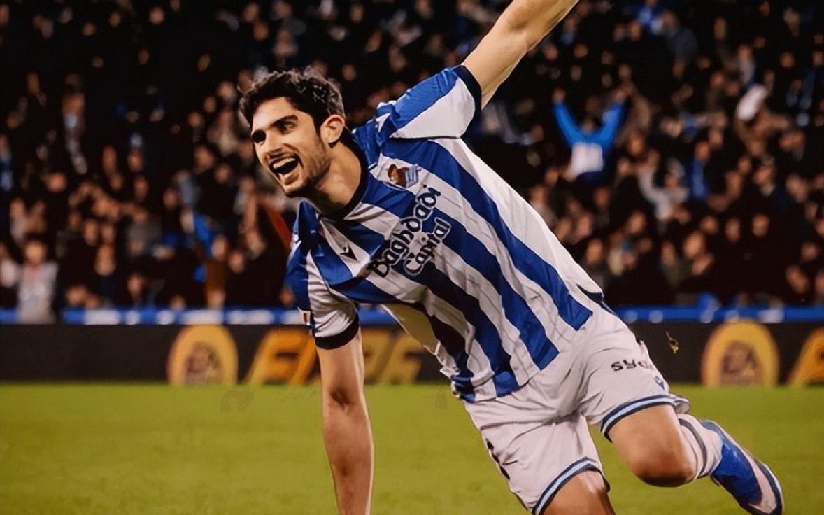 巴萨12皇家社会，立柱和越位成为禁锢，榜首优势缩小为1分