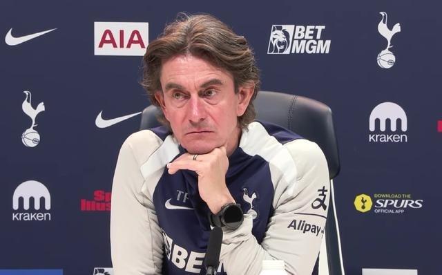 让穆阿尼踢中锋弗兰克：我很欣赏他能