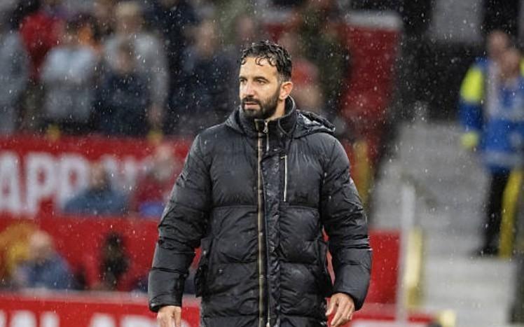 小雷：这是阿莫林执教曼联后最重要的胜利混乱带来了观赏性