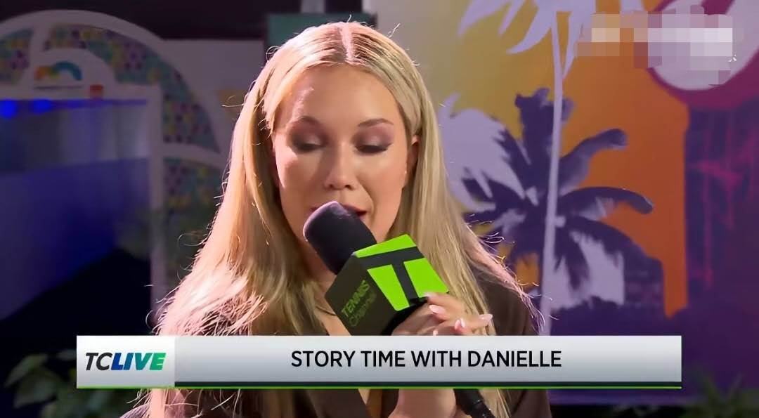 柯林斯称嫌弃穆泰矮拒绝其吹口哨调情，穆泰回应都没关注你别胡诌