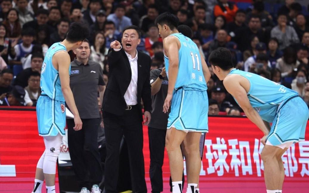 鲁媒:刘维伟接到邀约,将前往美国见证杨瀚森NBA首秀