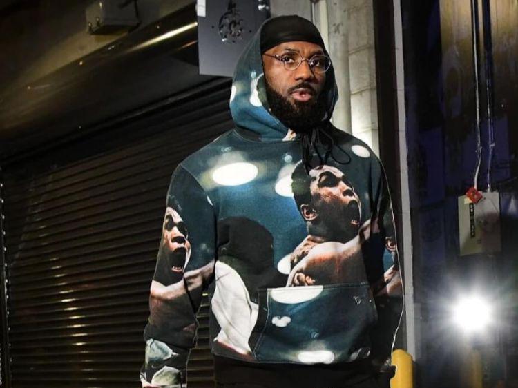 老詹30+准三双，三巨头其发力，湖人狂胜25分