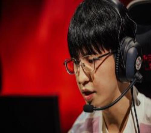 Elk：希望能在这次世界赛上，展现更有韧性的BLG