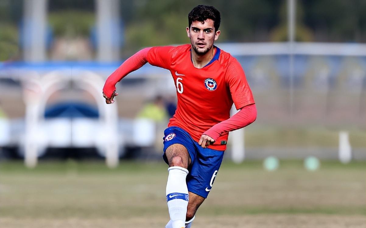 真有钱！中超土豪强挖南美全能中场，转会费1200万！73场造14球