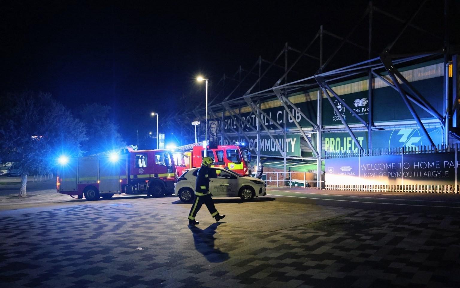 太阳报：英甲普利茅斯队主场疑似被人