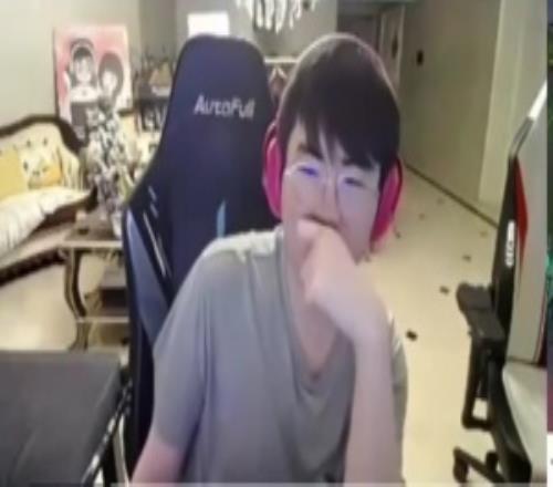 姿态：但是感觉抽签真比打比赛紧张，打比赛都没感觉的