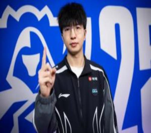 Elk:首发是教练组决定,训练赛不管是哪个打野表现都挺好的