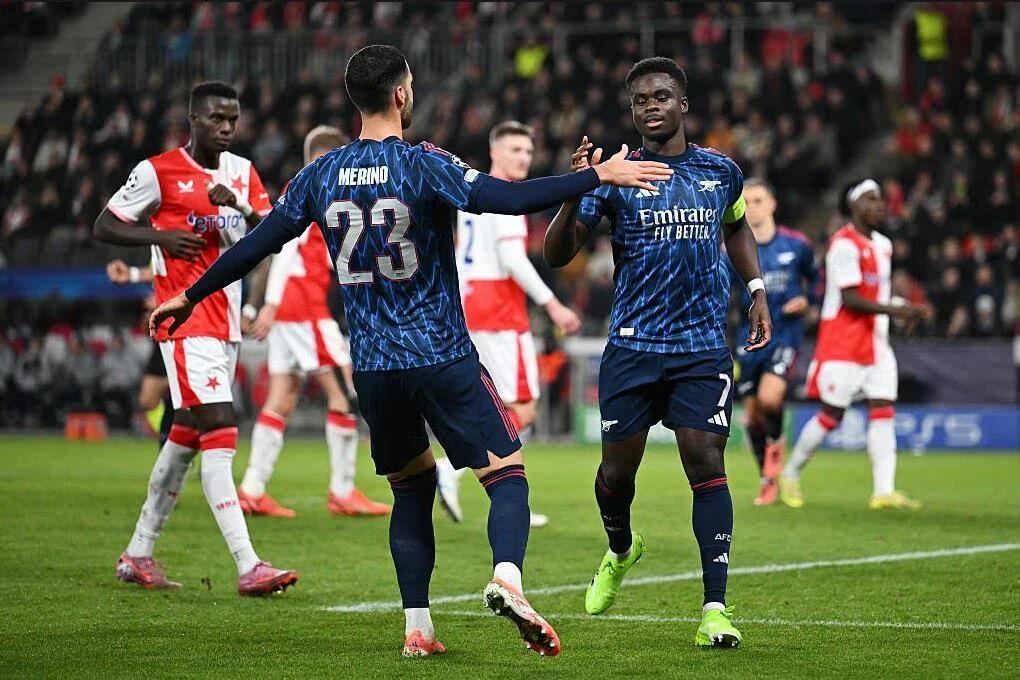 踢疯了！英超第1豪取10连胜+欧冠全胜，15岁小将创造历史