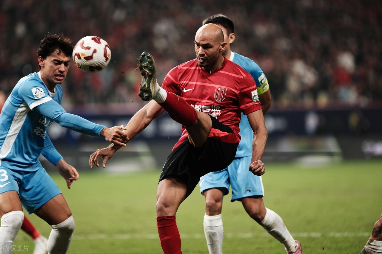 中超最新积分战报5轮1胜！成都从领先