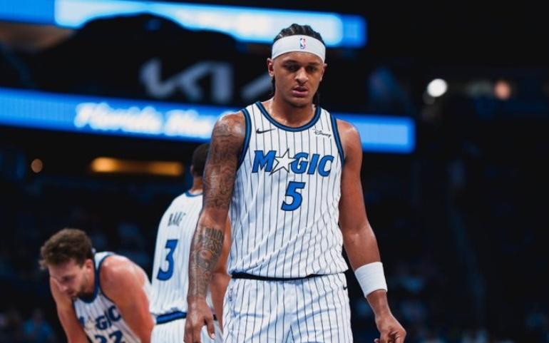 爆冷三连败,三巨头成摆设,争冠热门提前倒下!这笔交易亏大了