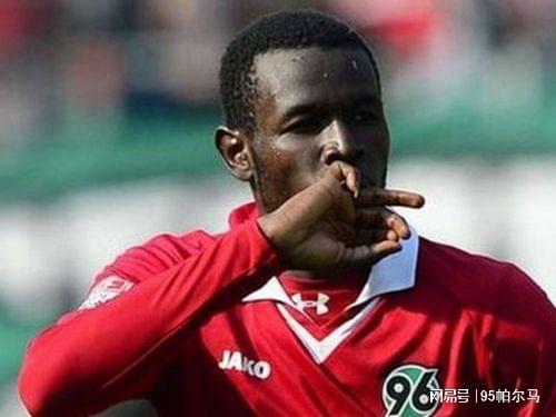 9分钟帽子戏法的天才，加盟曼联进1球