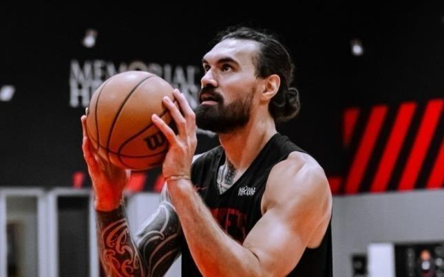 火箭险胜太阳！杜兰特三分绝杀！2场砍60+15+11，2年9000万白菜价