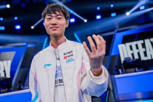 你想在BLG结束职业生涯Knight合同到期后将年龄将来到27岁