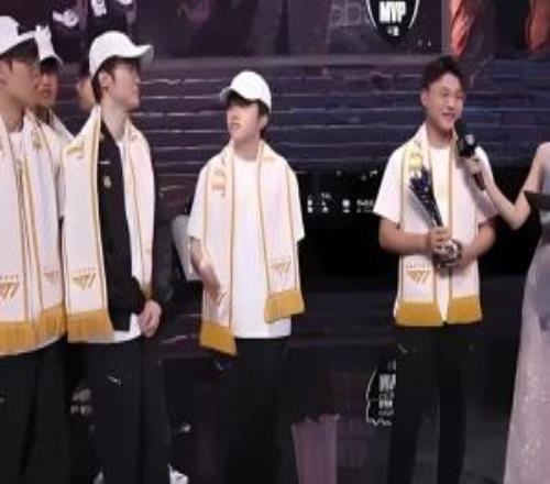 爆料Uzi将复出加入iG理性讨论：吧友们觉得Uzi复出打比赛的可能性为多少