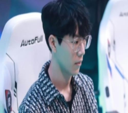 theshy分享节日祝福：中秋快乐