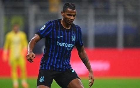 米体：AC米兰曾接近签下阿坎吉，因薪资