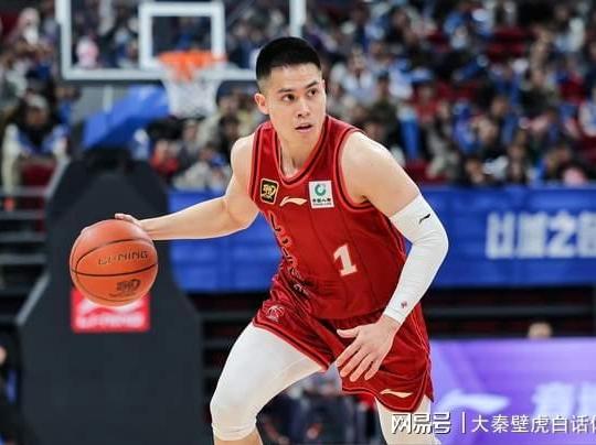 豪门命不同！CBA精彩一夜：辽宁翻车，最新排名：上海队反超广东