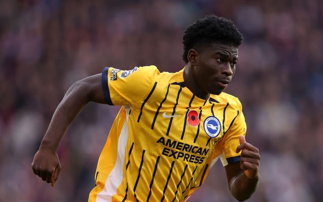 记者：拜仁考虑通过引进巴莱巴以顶替去向未明的格雷茨卡