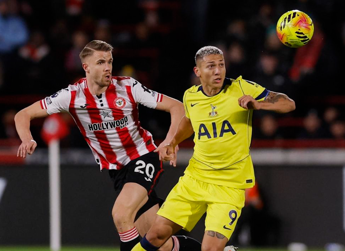 英超劲旅又掉链子：19场仅7胜，排名掉