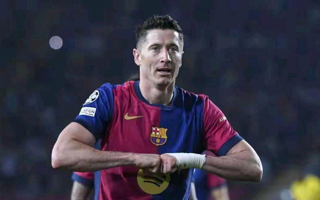 不老的传奇：莱万75球里程碑在进球盛