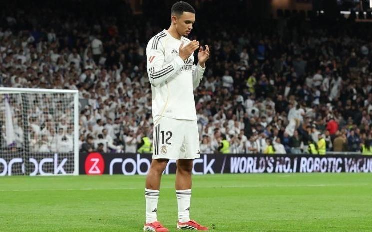 再次落选，加盟皇马后阿诺德还未入选